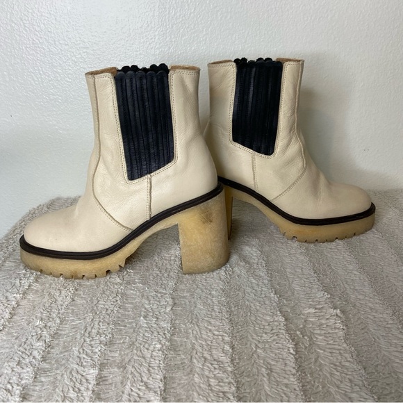 Free People Women’s 6 (36) Hames Chelsea Boots White Leather Chunky Heel - Picture 6 of 15